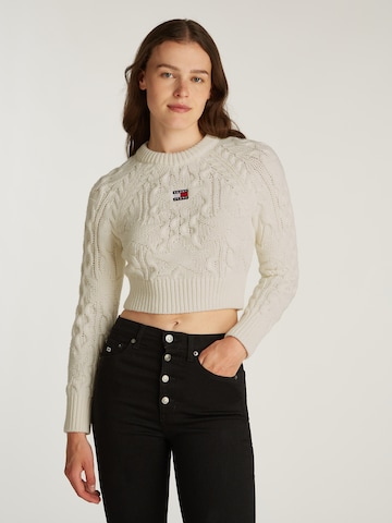 Tommy Jeans Sweater in White: front