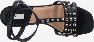 Sandalo con cinturino 'Juicy' di MEXX in nero