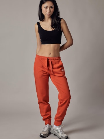 regular Pantaloni di OWN Off With Nature in arancione