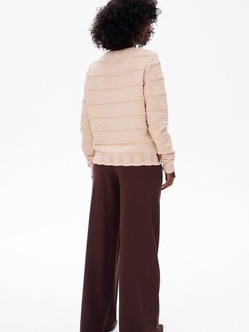 Blue Shadow Sweater in Beige