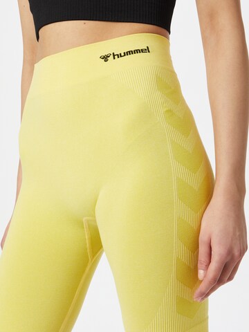 Hummel Skinny Sportbroek 'Ci' in Geel