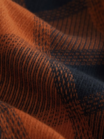 Set Next en marron