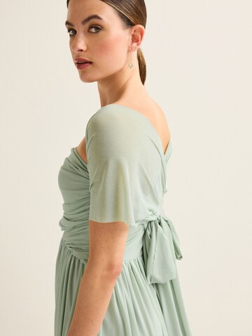 Rochie de seară de la Next pe verde