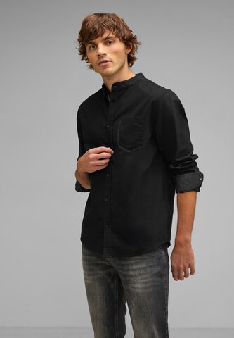 Street One MEN Regular fit Button Up Shirt 'Oxford' in Black: front