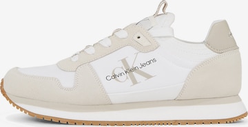 Baskets basses Calvin Klein Jeans en blanc : devant