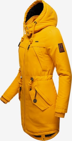 MARIKOO - Parka de inverno 'Kamii' em amarelo