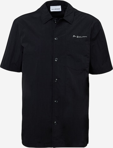 Han Kjøbenhavn Regular fit Button Up Shirt in Black: front