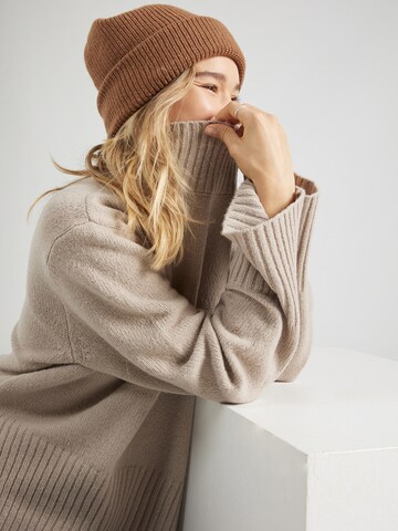 Twist & Tango Sweater 'Deirdre' in Beige