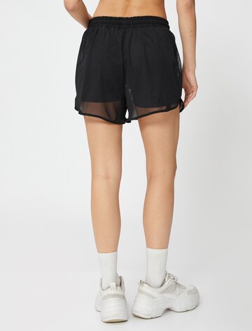 Koton Loosefit Shorts in Schwarz