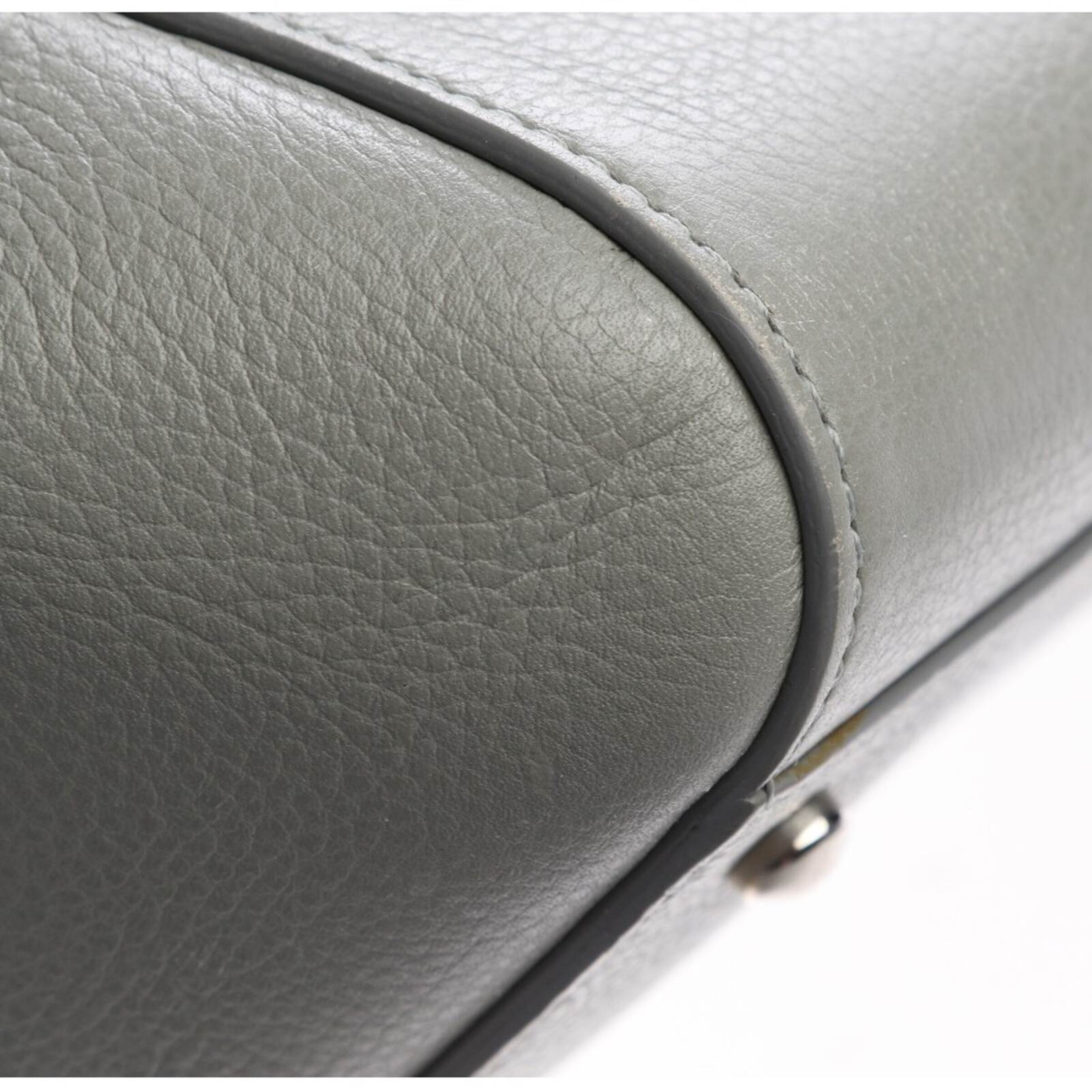 CHANEL Bag in One size in Grey