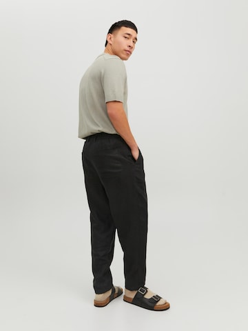 Loosefit Pantalon à pince 'Karl Matsson' JACK & JONES en noir