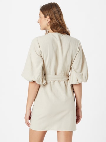 NA-KD Kleid in Beige