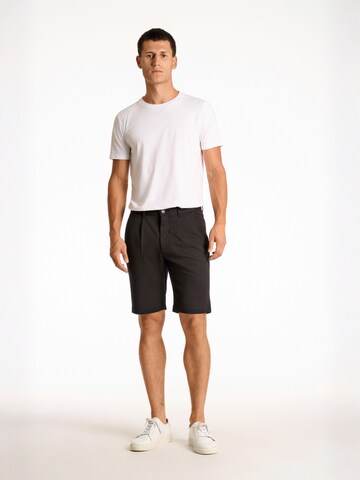 Lindbergh Regular Broek in Zwart