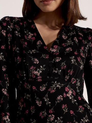 Apricot Dress ' ' in Black