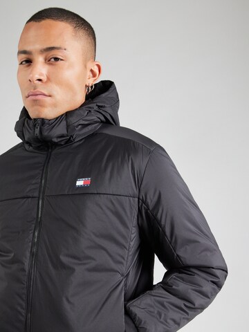 Tommy Jeans Jacke in Schwarz