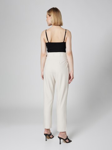 Guido Maria Kretschmer Women Boot cut Pleat-front trousers 'Monique' in White: back