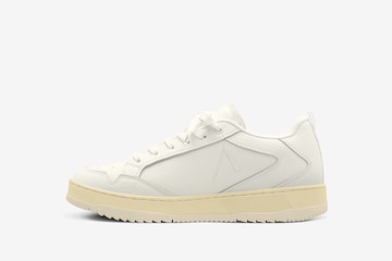 ARKK Copenhagen Platform trainers 'Visuklass Stratr65' in White: front