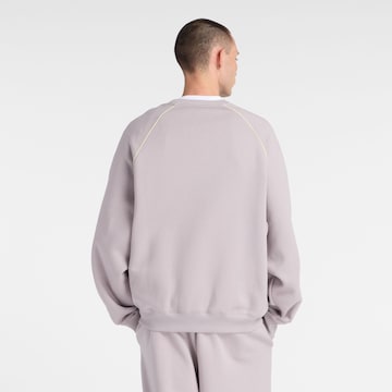 new balance Sweatshirt 'Trackside Fleece Crew' in Grijs