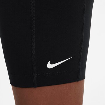 NIKE Skinny Sporthose in Schwarz