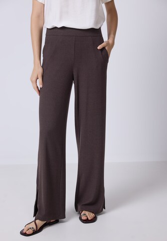 Street One Studio Loose fit Pants in Red: front