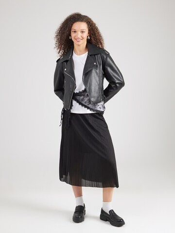 ABOUT YOU Top 'Bettina' in Weiß