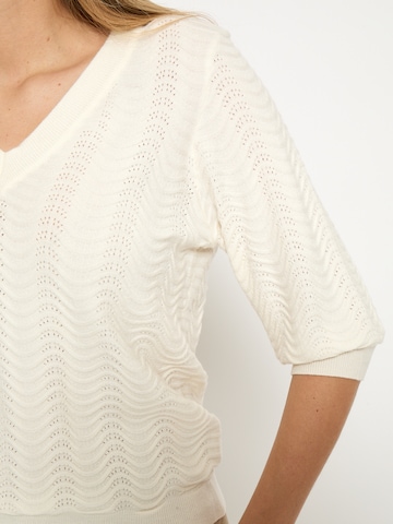 Peppercorn Top 'Ruthia' in Beige