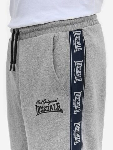Regular Pantalon de sport 'Thelee' LONSDALE en gris
