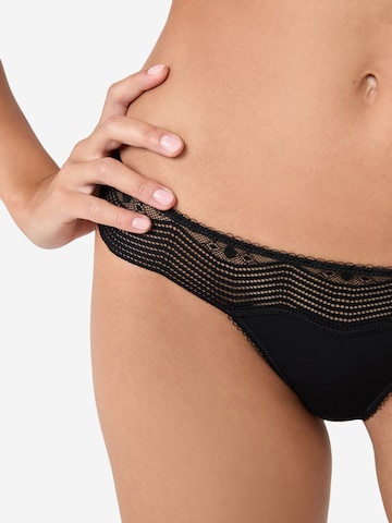 String di ETAM in nero