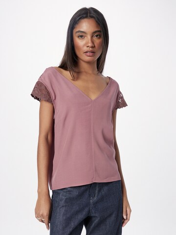 ABOUT YOU Shirt 'Gunda' in Roze: voorkant