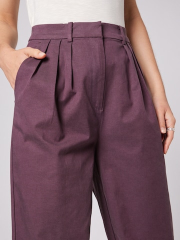 Loosefit Pantalon à pince 'Nadia' Guido Maria Kretschmer Women en violet