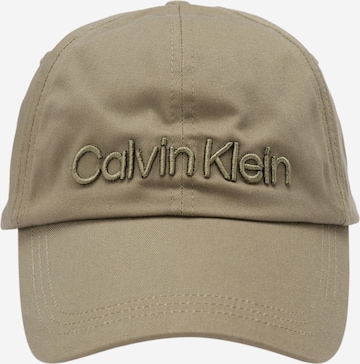 Calvin Klein Czapka z daszkiem w kolorze zielony