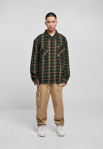 Urban Classics Comfort fit Button Up Shirt 'Fane' in Green