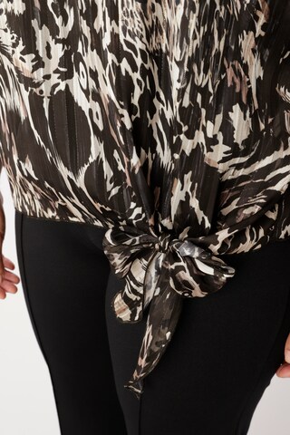 Aniston Bluse in Grau