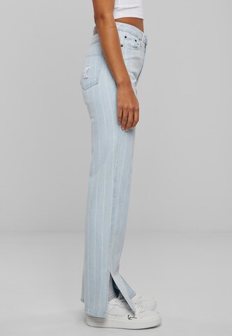 Bootcut Jean Karl Kani en bleu