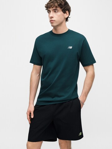 new balance Тениска 'Essentials' в синьо