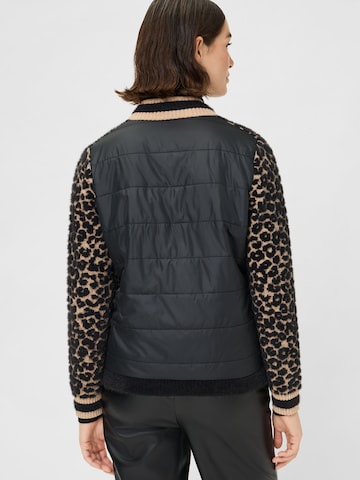 Olsen Cardigan in Jacken-Optik, gerade geschnitten, Rückseite in unifarbener Steppoptik in Schwarz