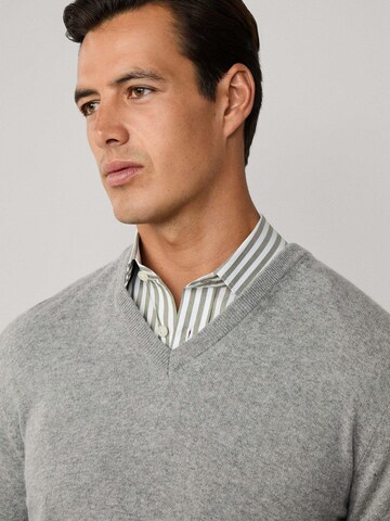 Hackett London Pullover in Grau
