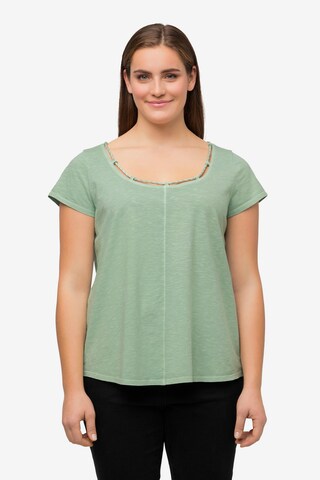 T-shirt Ulla Popken en vert : devant