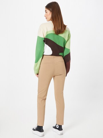 Freequent Slimfit Chinohousut 'SOLVEJ' värissä beige