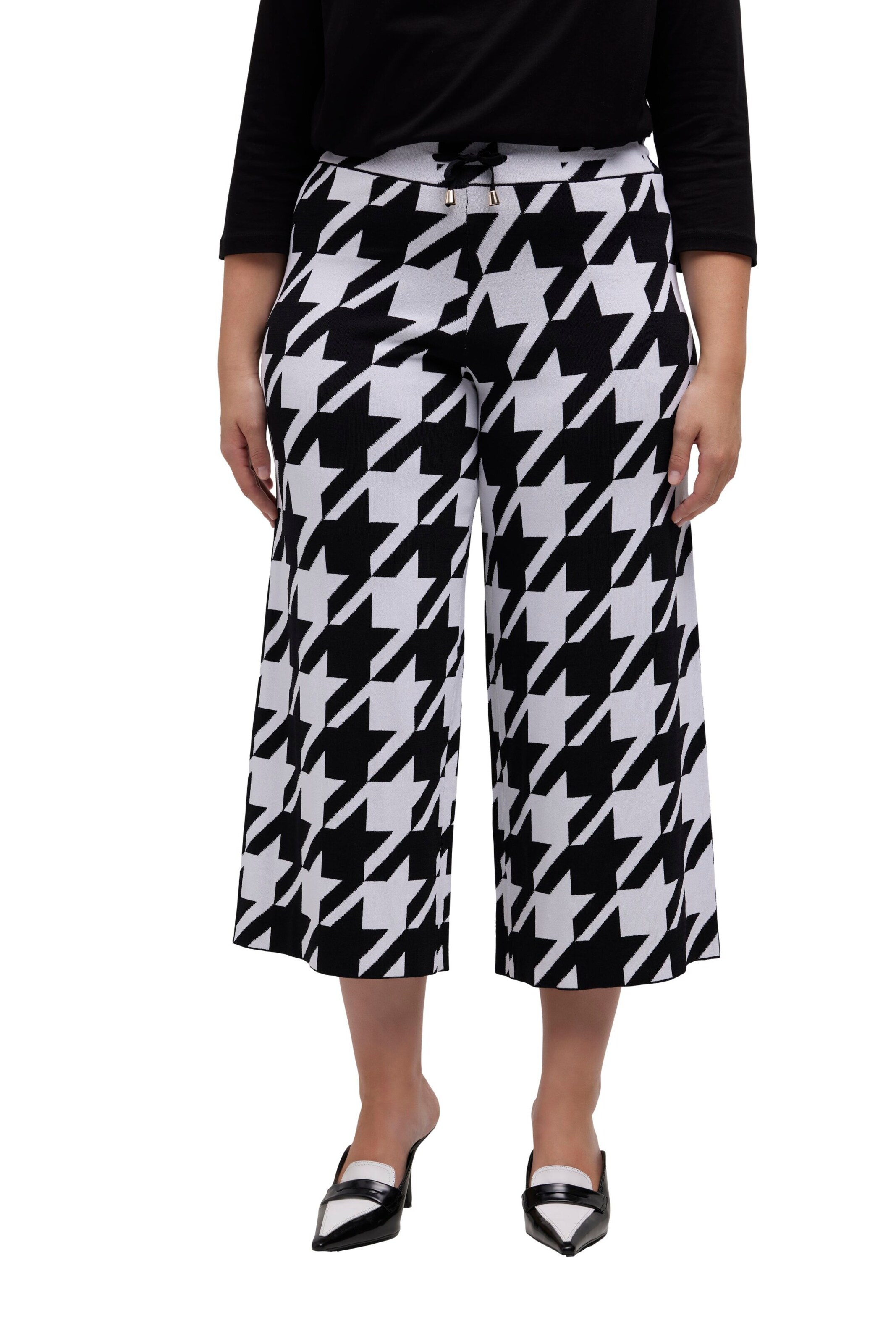 Ulla Popken Wide leg Broek in Zwart: voorkant