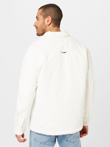 Tommy Jeans - Ajuste regular Chaqueta de entretiempo en blanco