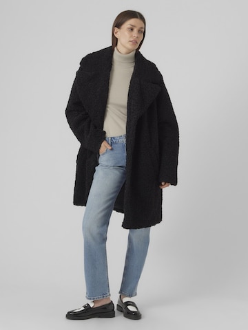 VERO MODA Vinterfrakke 'KYLIE' i sort
