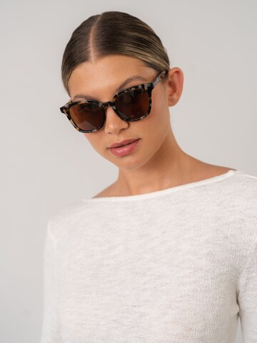 PURELEI Sonnenbrille 'Coconut Bay' in Braun