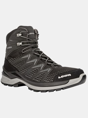 LOWA Boots 'Innox Pro' in Black