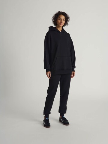 Sweat-shirt VERSTIQUE en noir