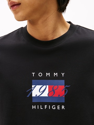 TOMMY HILFIGER Тениска в черно