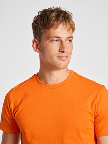 Hummel Shirt 'Red Heavy' in Orange