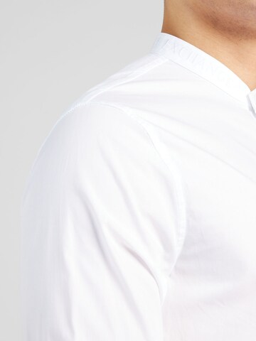 ARMANI EXCHANGE - Ajuste estrecho Camisa en blanco