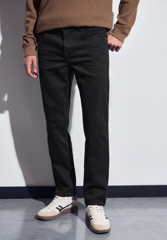Street One MEN Regular Jeans in Black: front