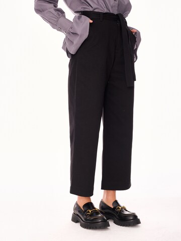mandragora Regular Pants 'Remo' in Black
